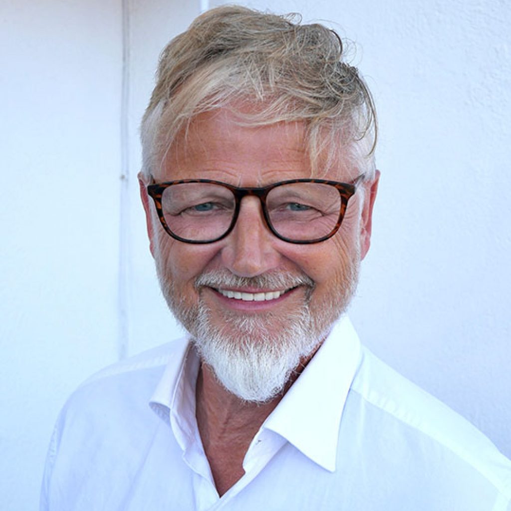 114-42 | Actor | ab hamburg/berlin